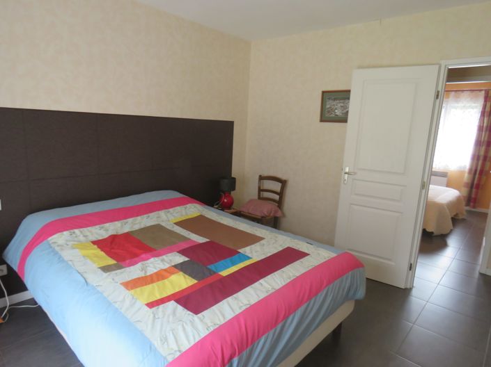 Image No.25-3 Bed House for sale