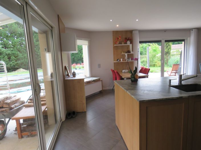 Image No.9-3 Bed House for sale