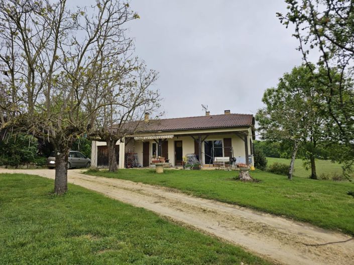 Image No.23-6 Bed House for sale