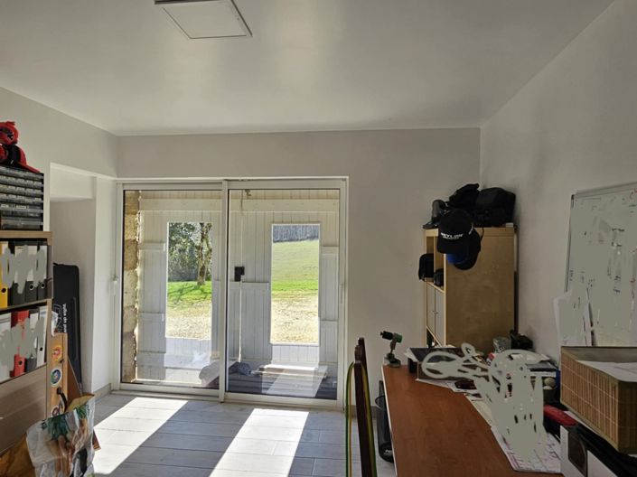 Image No.29-6 Bed House for sale