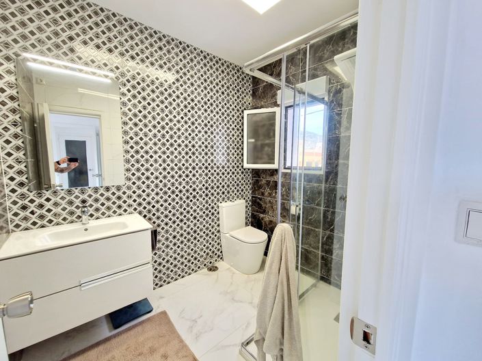 Image No.18-4 Bed Villa for sale