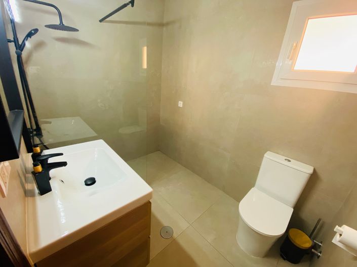 Image No.20-3 Bed Bungalow for sale