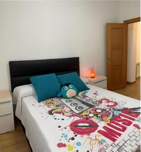Image No.1-3 Bed Villa for sale