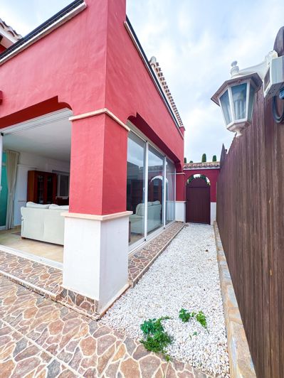 Image No.12-3 Bed Villa for sale