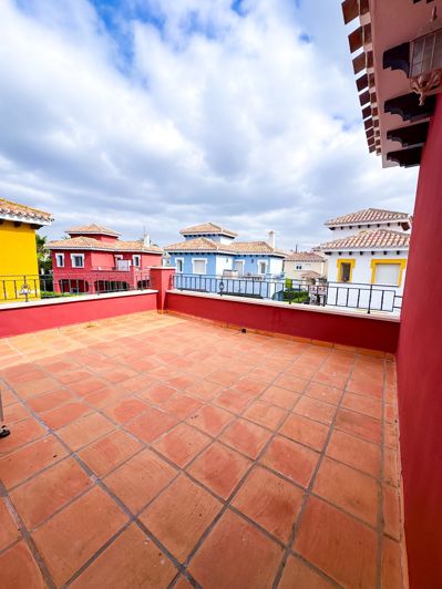 Image No.25-3 Bed Villa for sale