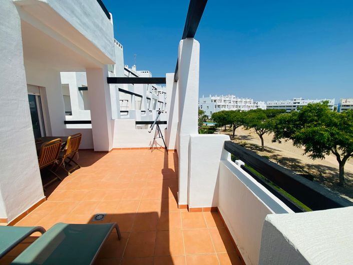 Image No.20-2 Bed Apartment for sale