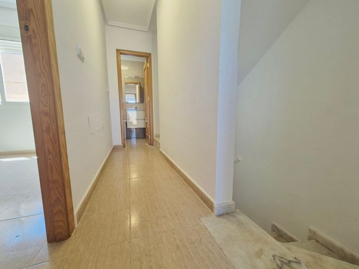 Image No.23-2 Bed Townhouse for sale