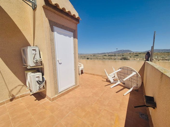 Image No.32-2 Bed Townhouse for sale