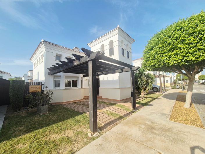 Image No.1-2 Bed Villa for sale