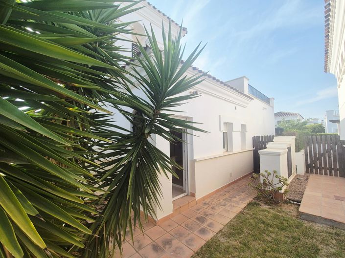 Image No.25-2 Bed Villa for sale