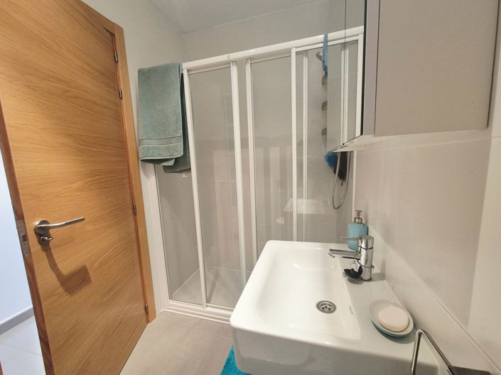 Image No.11-2 Bed Apartment for sale