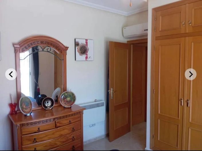 Image No.20-3 Bed Townhouse for sale