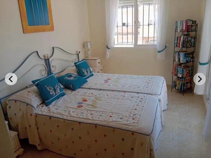 Image No.25-3 Bed Townhouse for sale