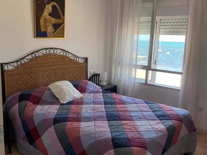 Image No.20-3 Bed Apartment for sale