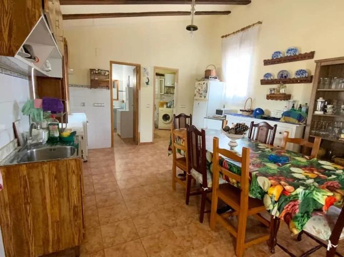 Image No.12-3 Bed Country House for sale