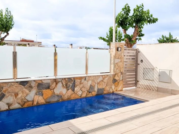 Image No.4-3 Bed Villa for sale