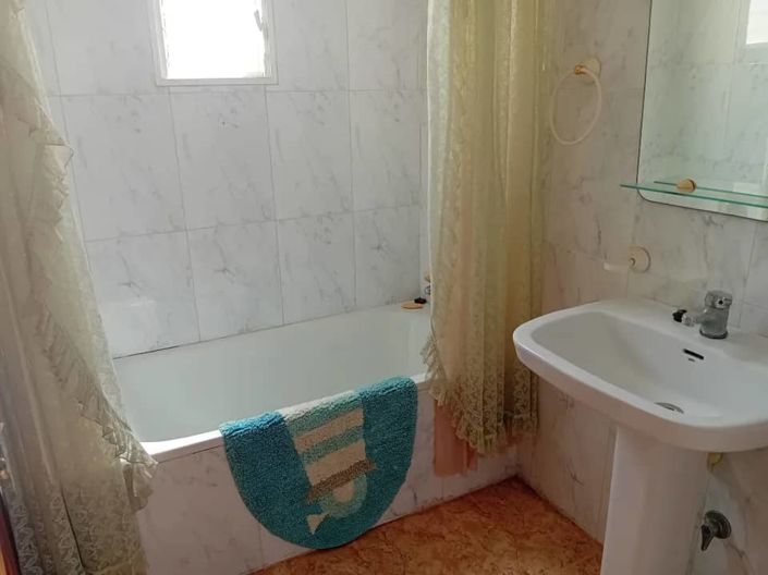 Image No.13-3 Bed House for sale