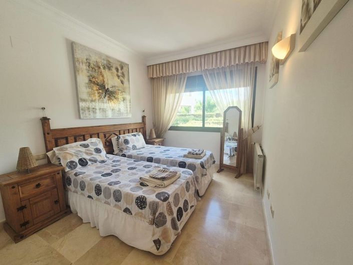 Image No.20-3 Bed Apartment for sale