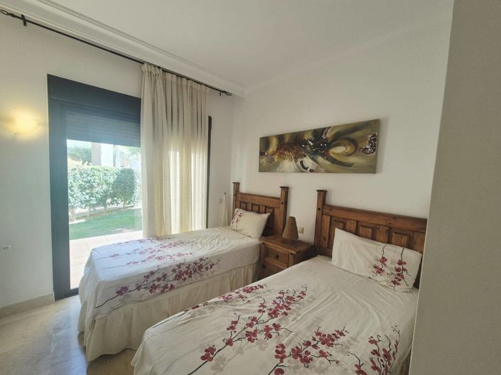 Image No.25-3 Bed Apartment for sale