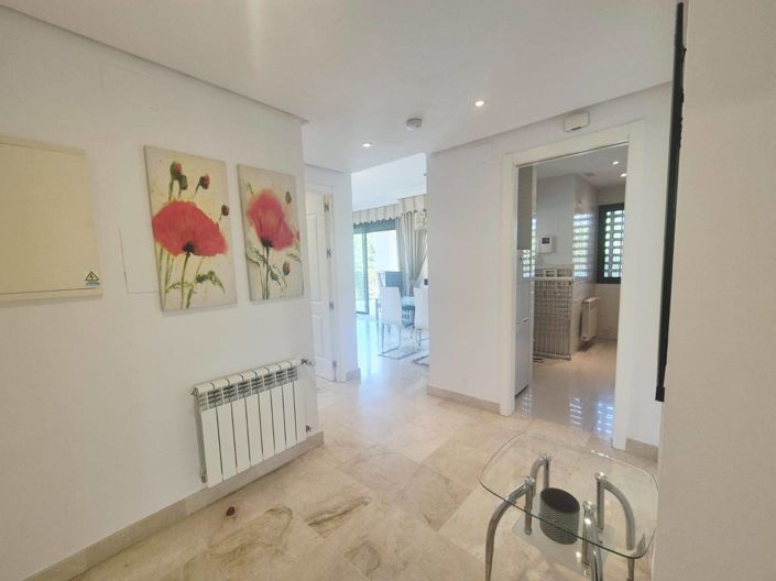 Image No.9-3 Bed Apartment for sale