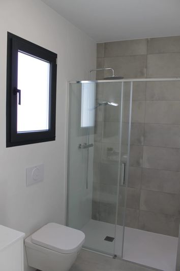 Image No.33-2 Bed Villa / Detached for sale