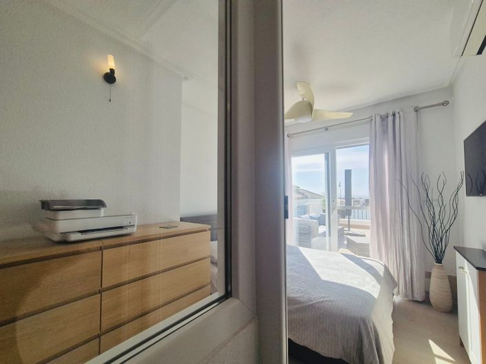 Image No.20-3 Bed Villa for sale