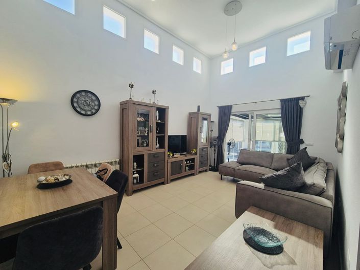 Image No.6-3 Bed Villa for sale