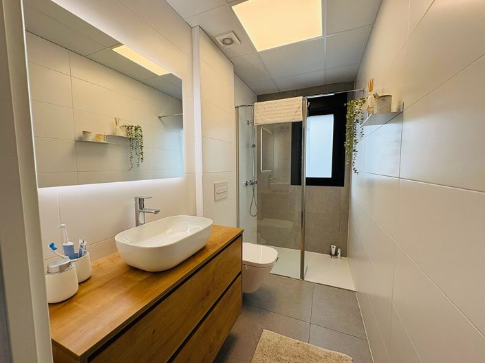 Image No.13-3 Bed Villa for sale