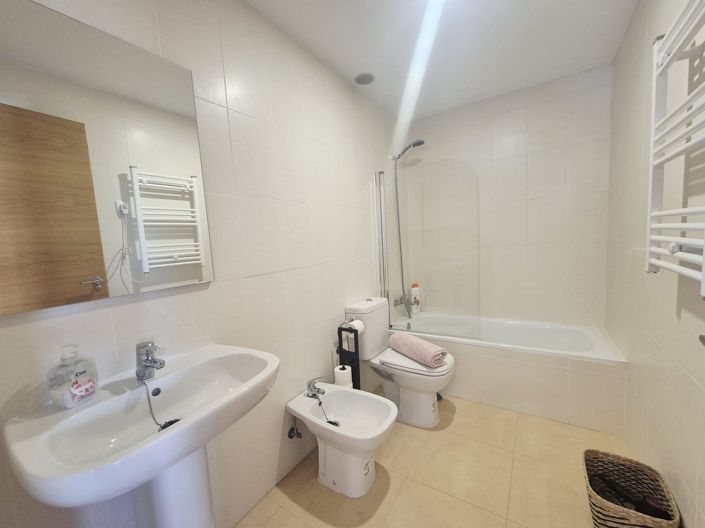 Image No.10-2 Bed Apartment for sale