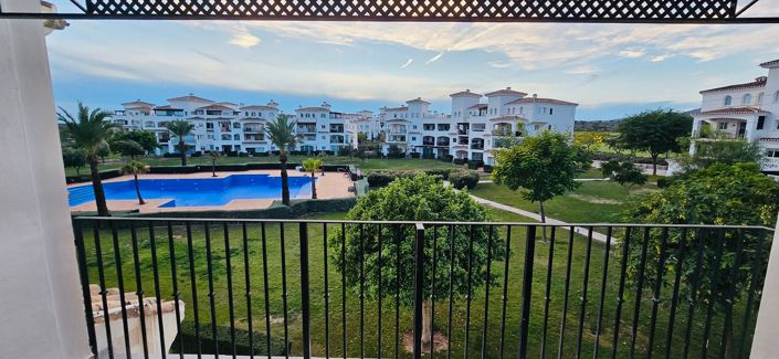 Image No.40-2 Bed Apartment for sale