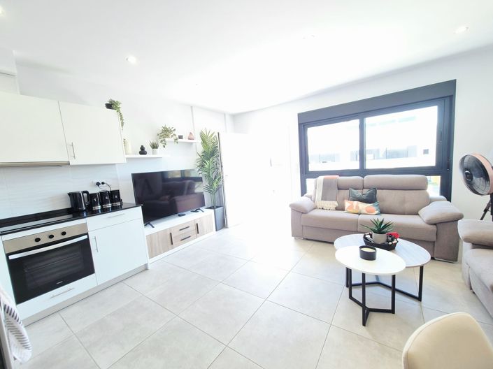 Image No.4-2 Bed Apartment for sale