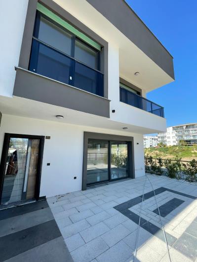 Image No.13-3 Bed Villa for sale