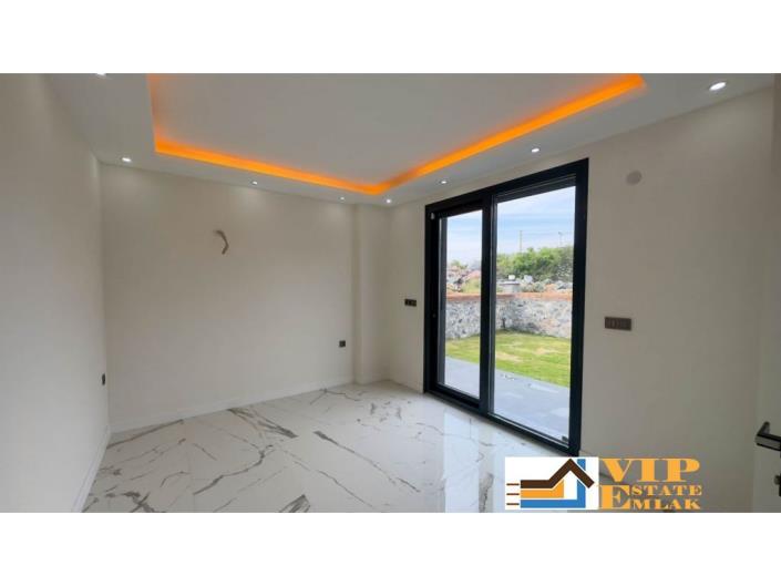 Image No.16-5 Bed Villa / Detached for sale