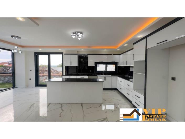 Image No.14-5 Bed Villa / Detached for sale