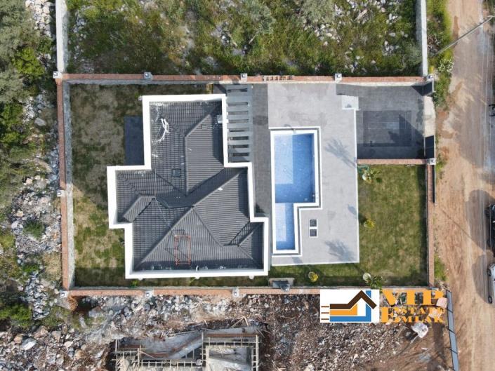 Image No.44-5 Bed Villa / Detached for sale