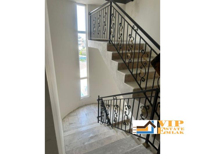 Image No.25-3 Bed Duplex for sale