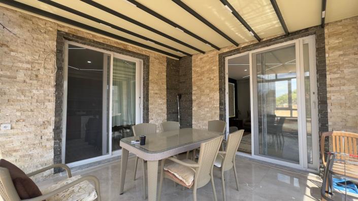 Image No.13-5 Bed Bungalow for sale