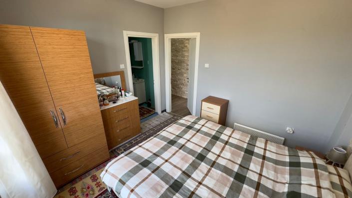 Image No.20-5 Bed Bungalow for sale