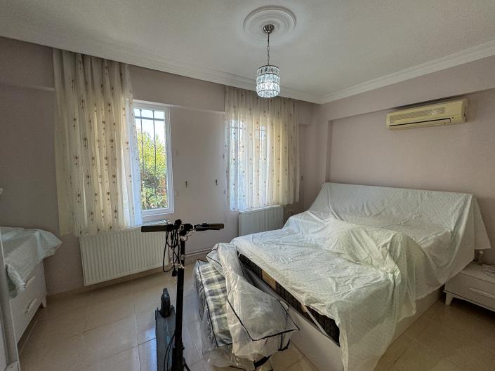 Image No.22-3 Bed Villa / Detached for sale