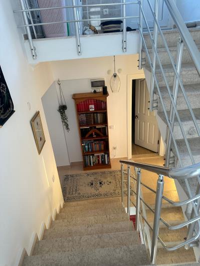 Image No.39-4 Bed Villa / Detached for sale