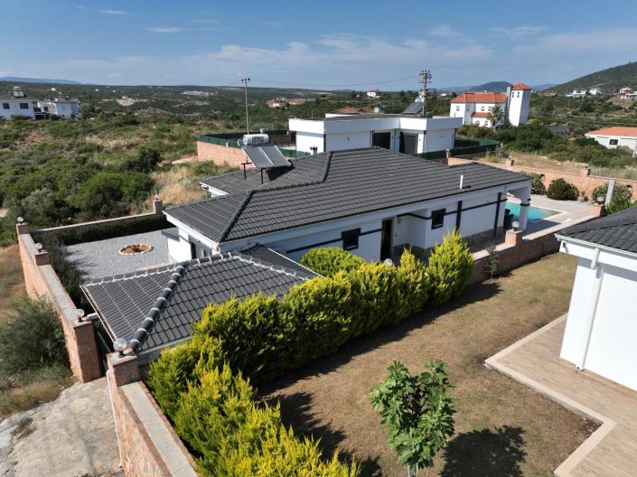 Image No.44-3 Bed Bungalow for sale