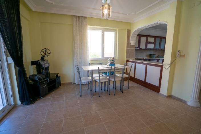 Image No.17-3 Bed Semi-Detached for sale