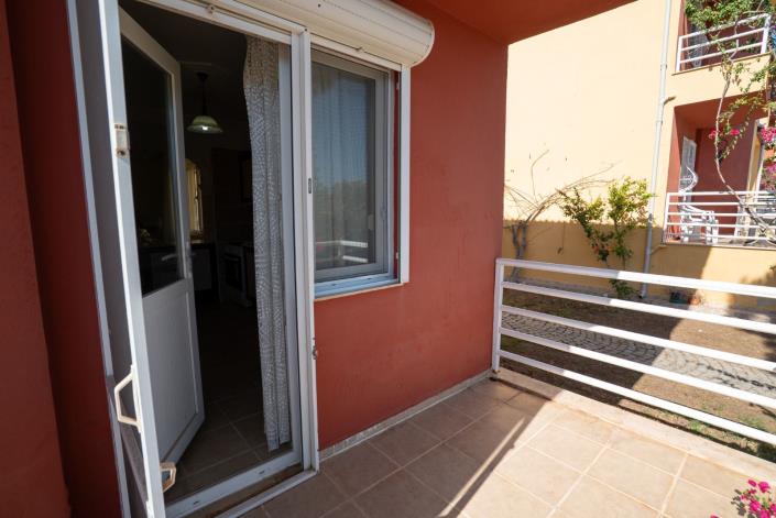 Image No.19-3 Bed Semi-Detached for sale