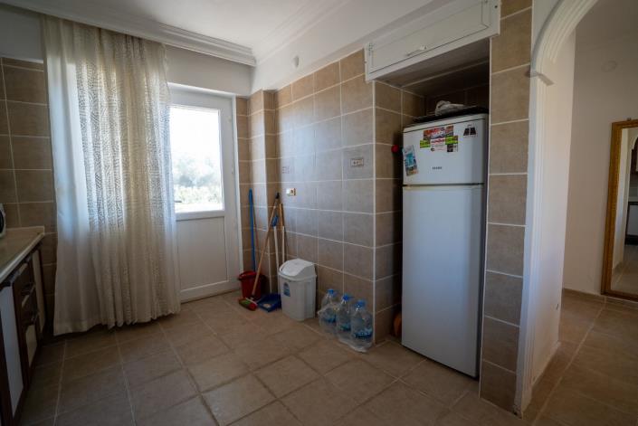 Image No.21-3 Bed Semi-Detached for sale