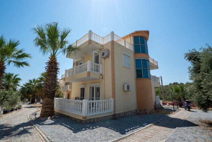 Image No.2-5 Bed House/Villa for sale