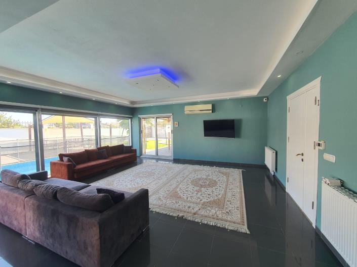 Image No.12-9 Bed Villa / Detached for sale