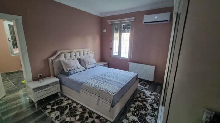 Image No.38-9 Bed Villa / Detached for sale