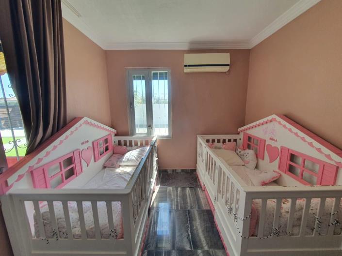 Image No.43-9 Bed Villa / Detached for sale