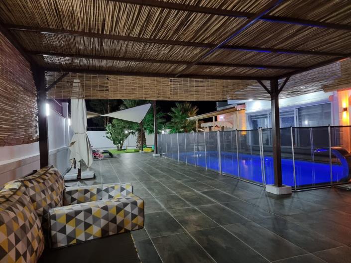 Image No.53-9 Bed Villa / Detached for sale