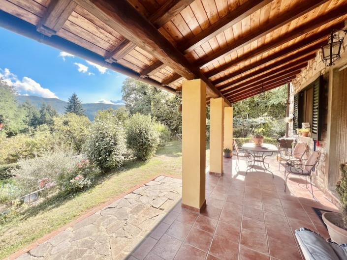 Image No.17-3 Bed Country House for sale